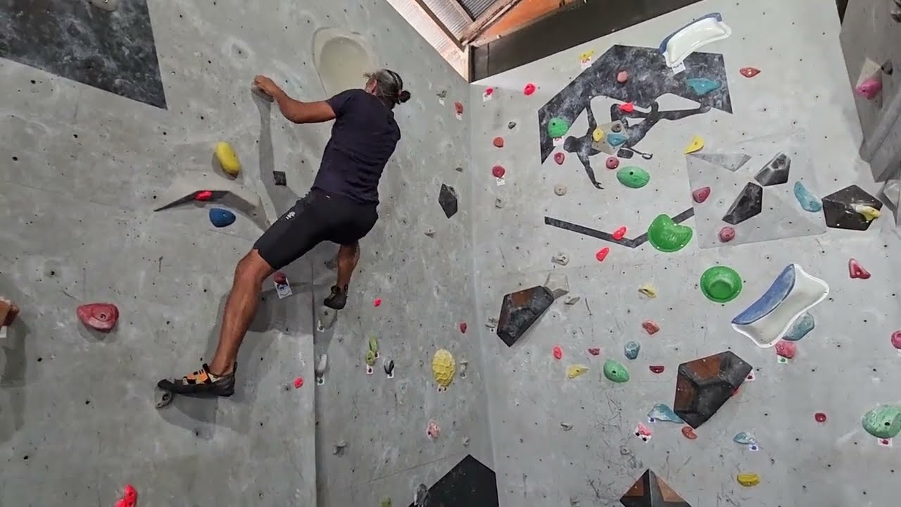 Bunker Climbing Gym Koh Tao - How To Fall