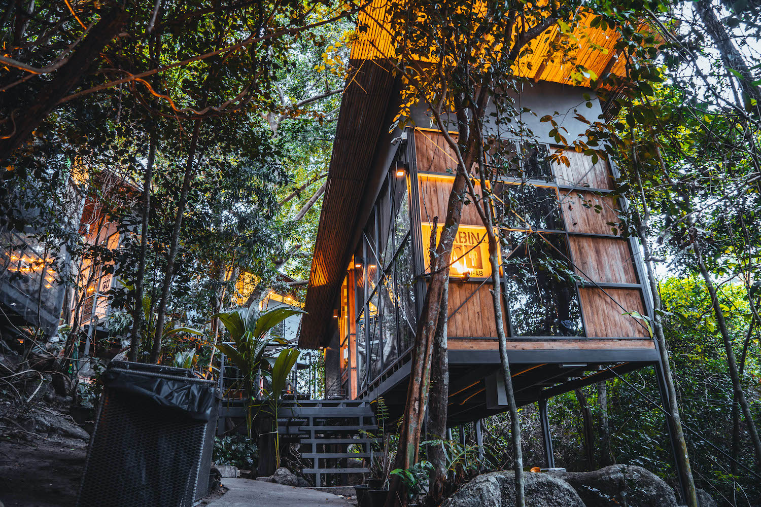 Warehouse Hostel Koh Tao Warehouse Hostel Koh Tao